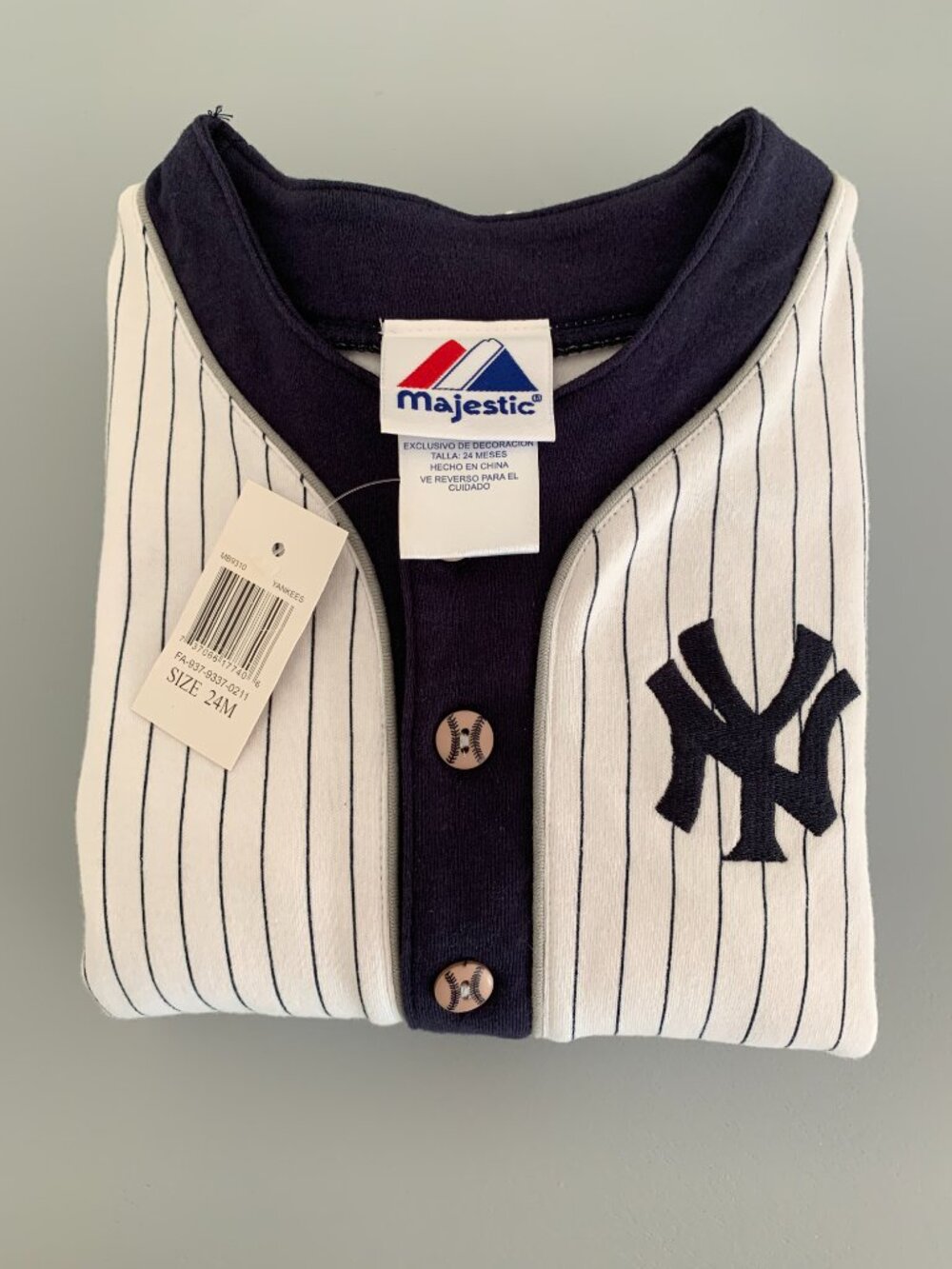 NWT NY Yankees Onesie 24 Months Official Merchandise - Picture 11 of 11